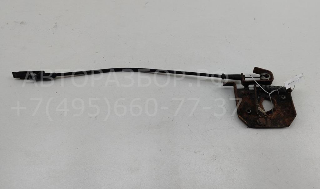 Замок капота