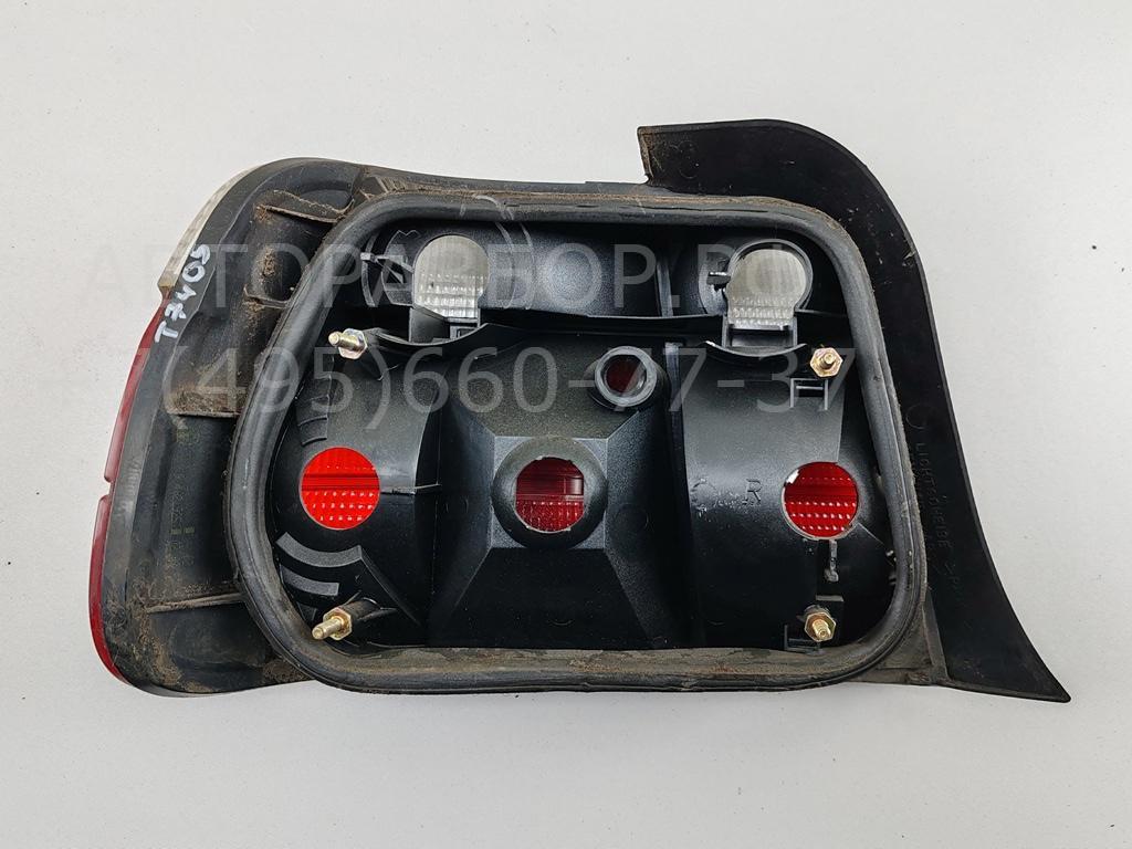Фонарь задний правый