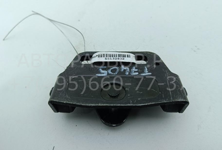 Замок багажника