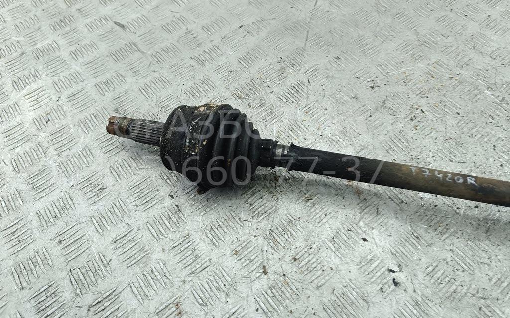Полуось передняя правая