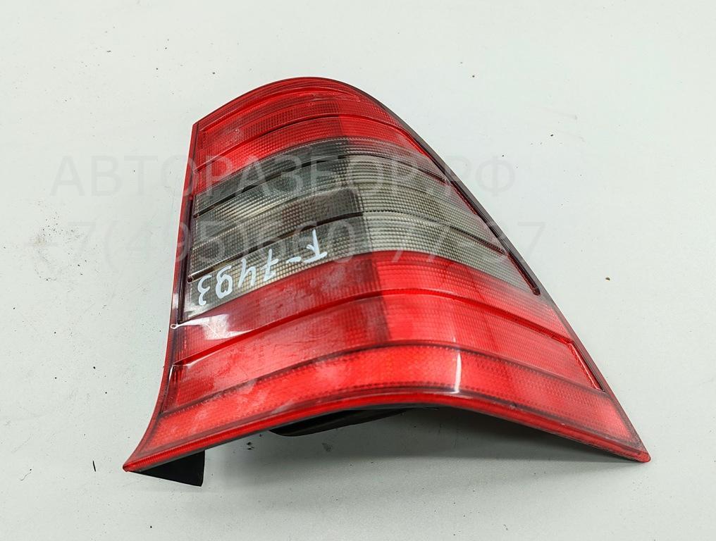 Фонарь задний правый