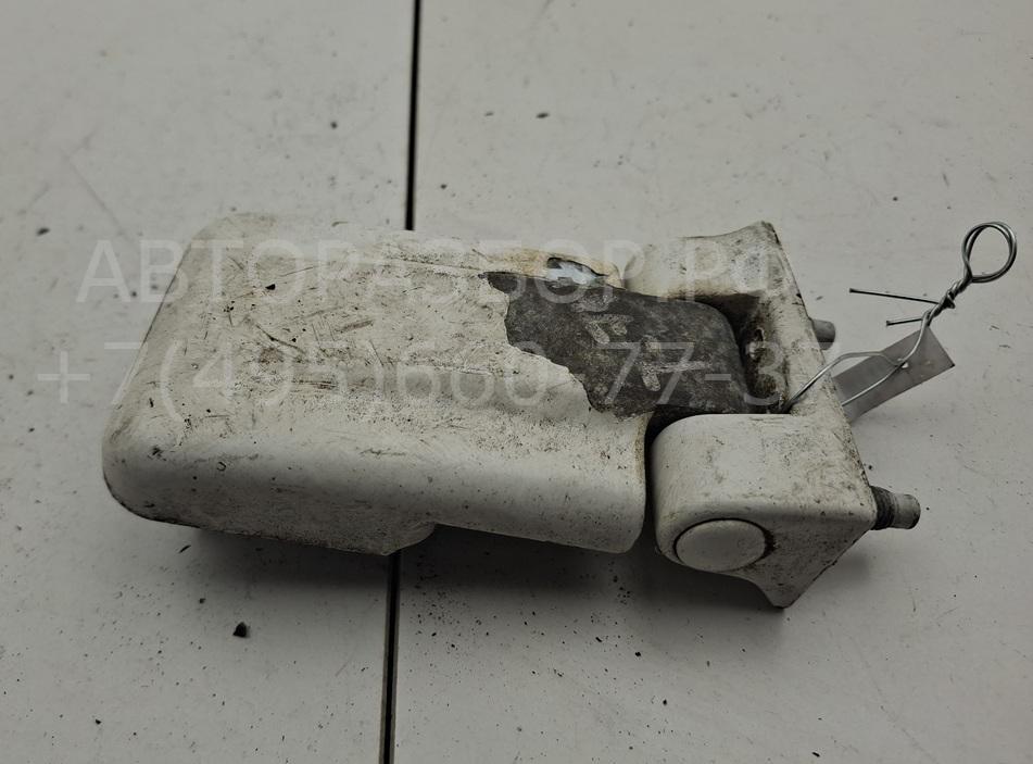 Петля двери