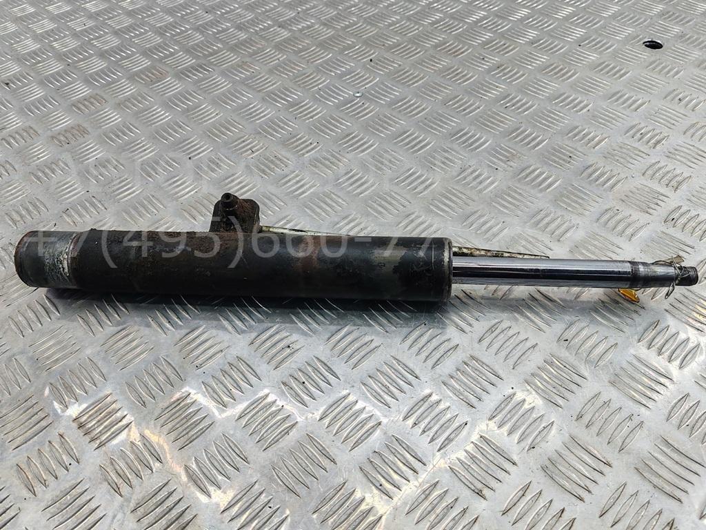 Амортизатор передний правый