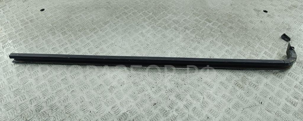 Направляющая двери сдвижной