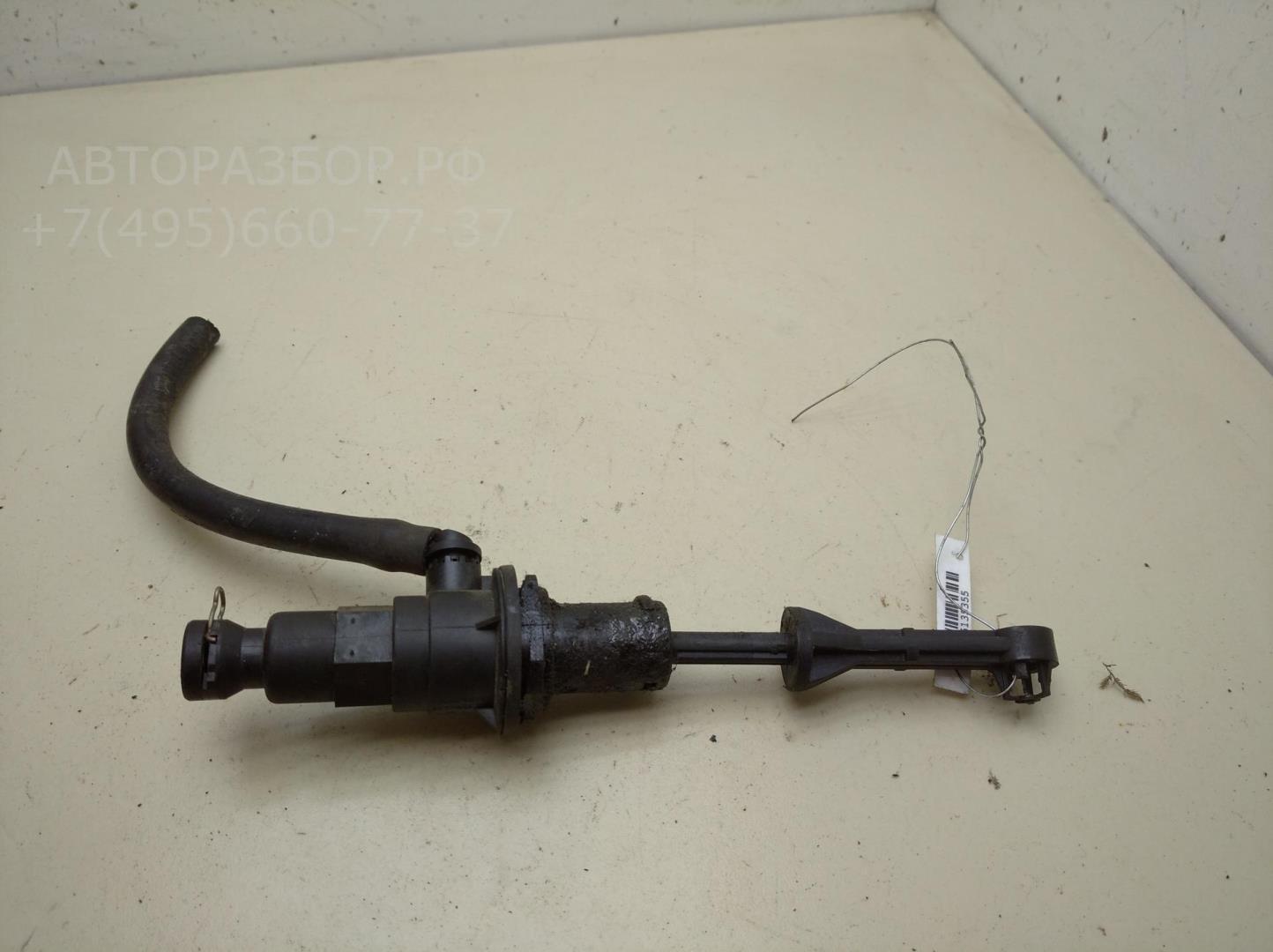 Цилиндр сцепления главный