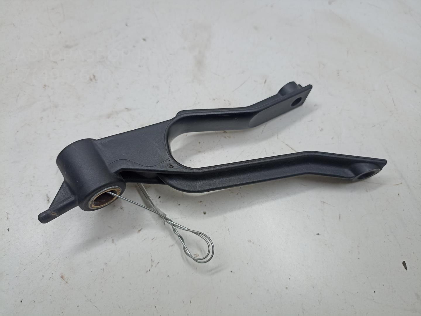 Кронштейн радиатора