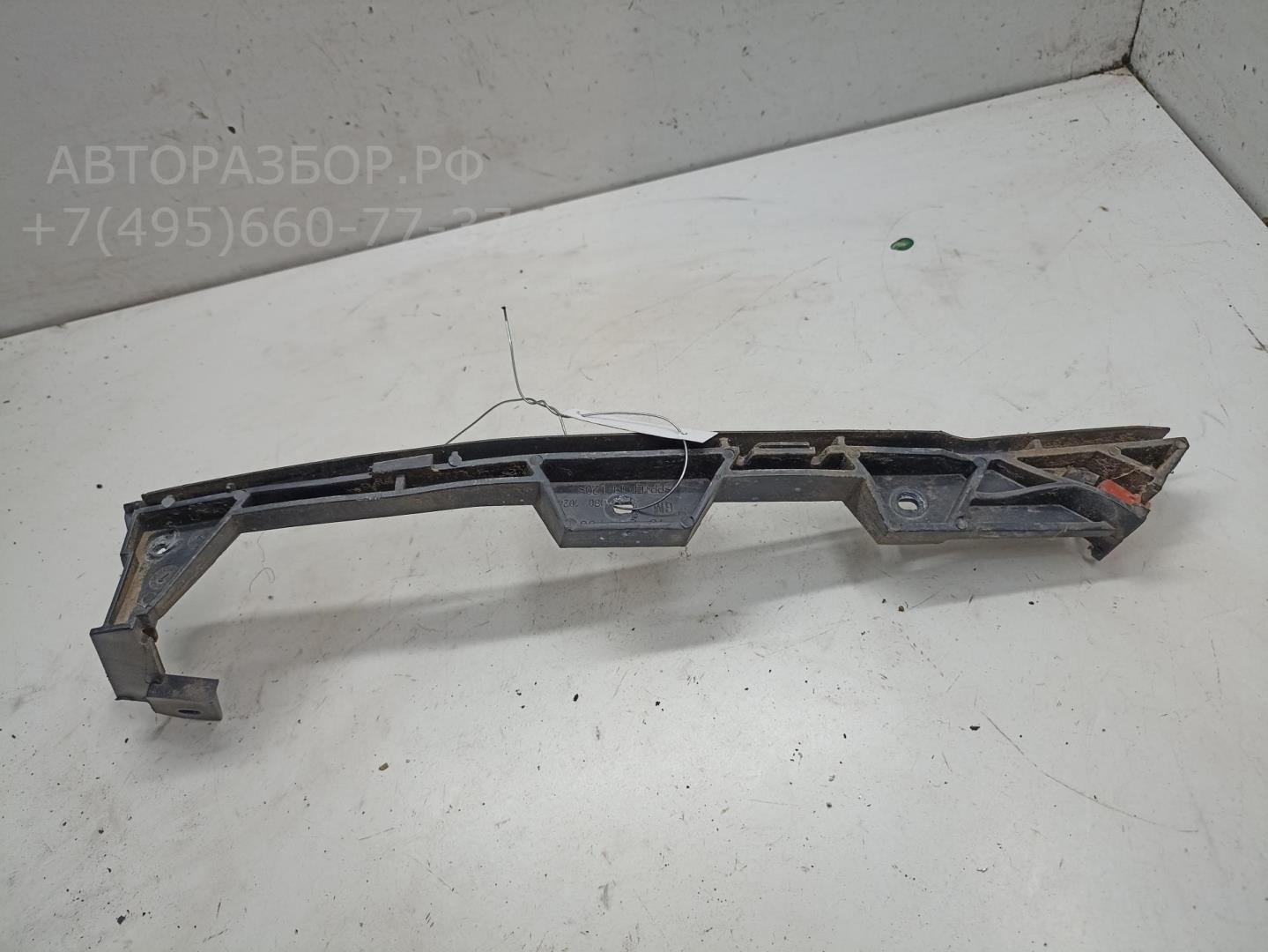 Кронштейн переднего бампера левый