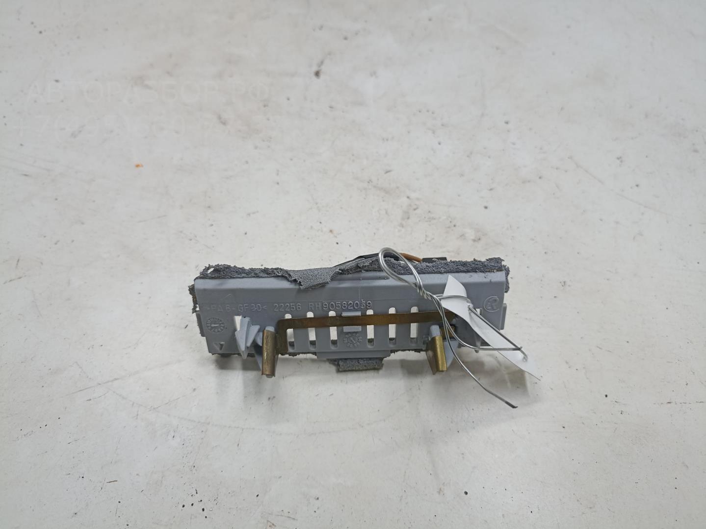 Фонарь подсветки номера