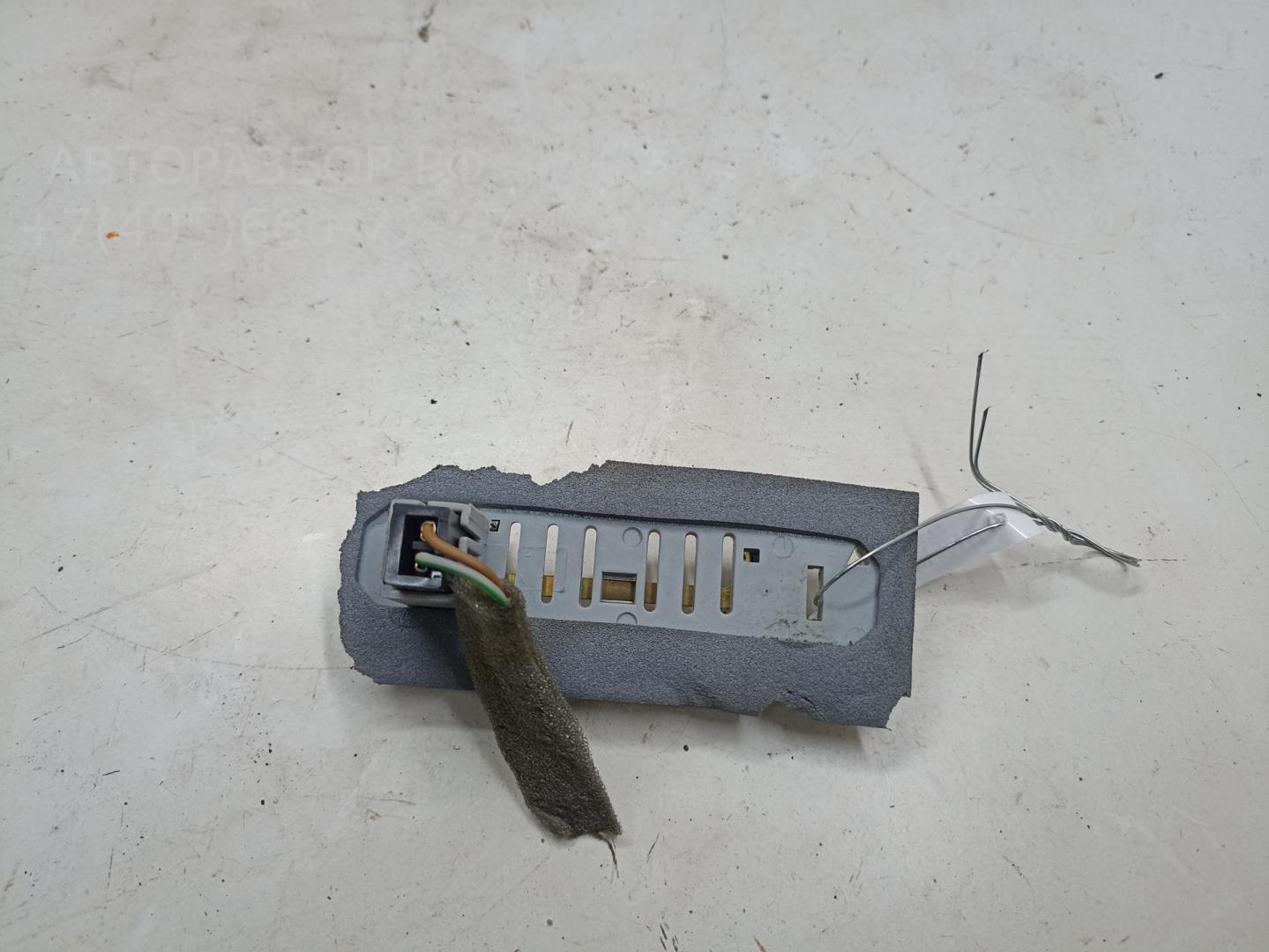 Фонарь подсветки номера