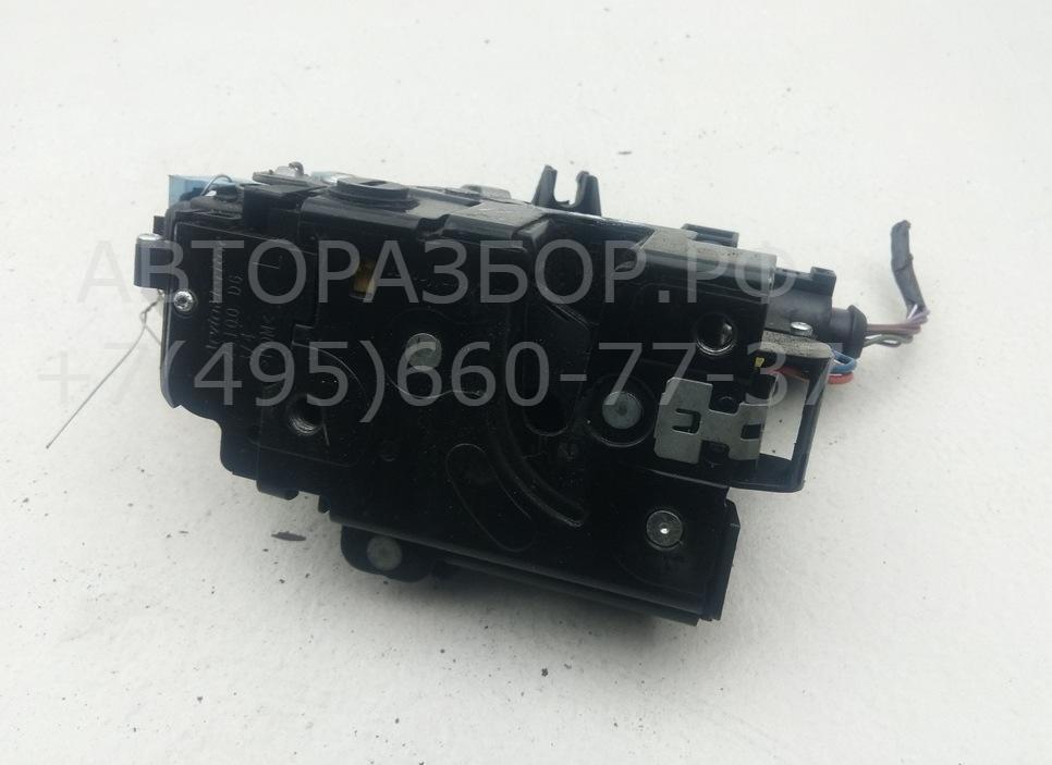 Замок двери задней левой