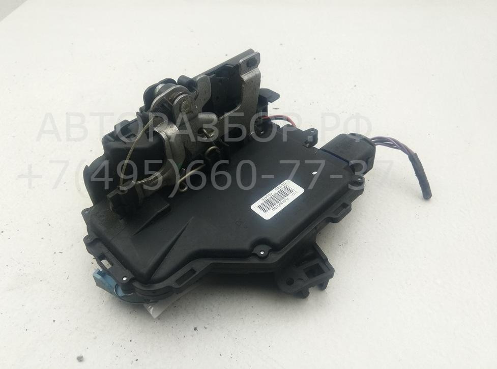 Замок двери задней левой