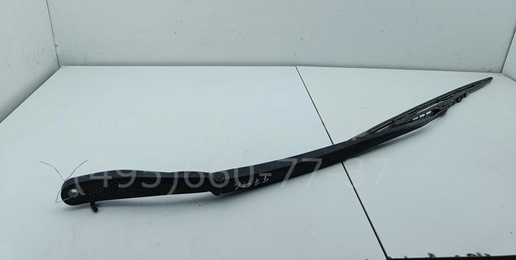 Поводок стеклоочистителя передний правый