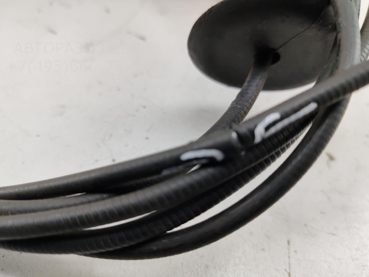 Трос открывания капота