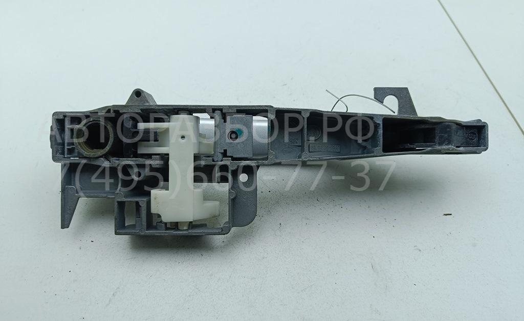 Ручка двери передней наружная правая