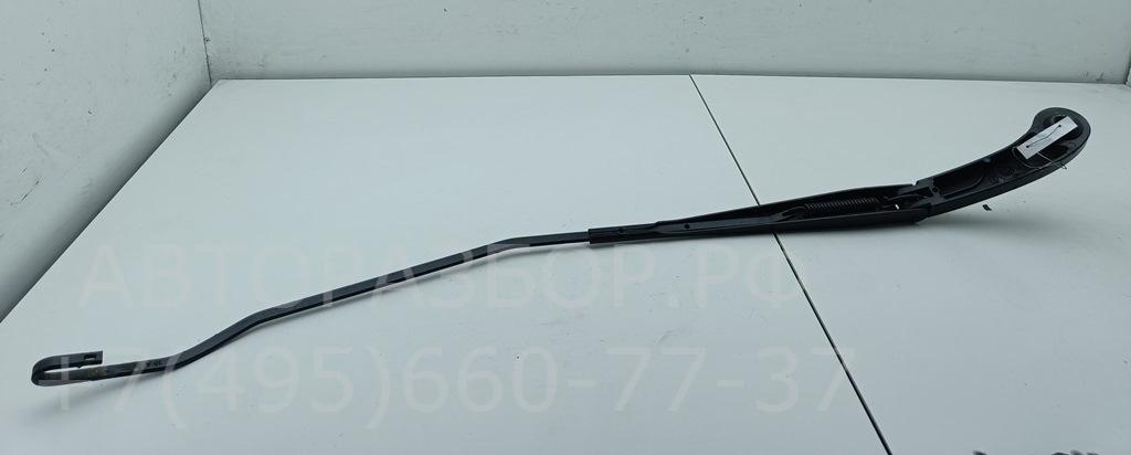 Поводок стеклоочистителя передний левый