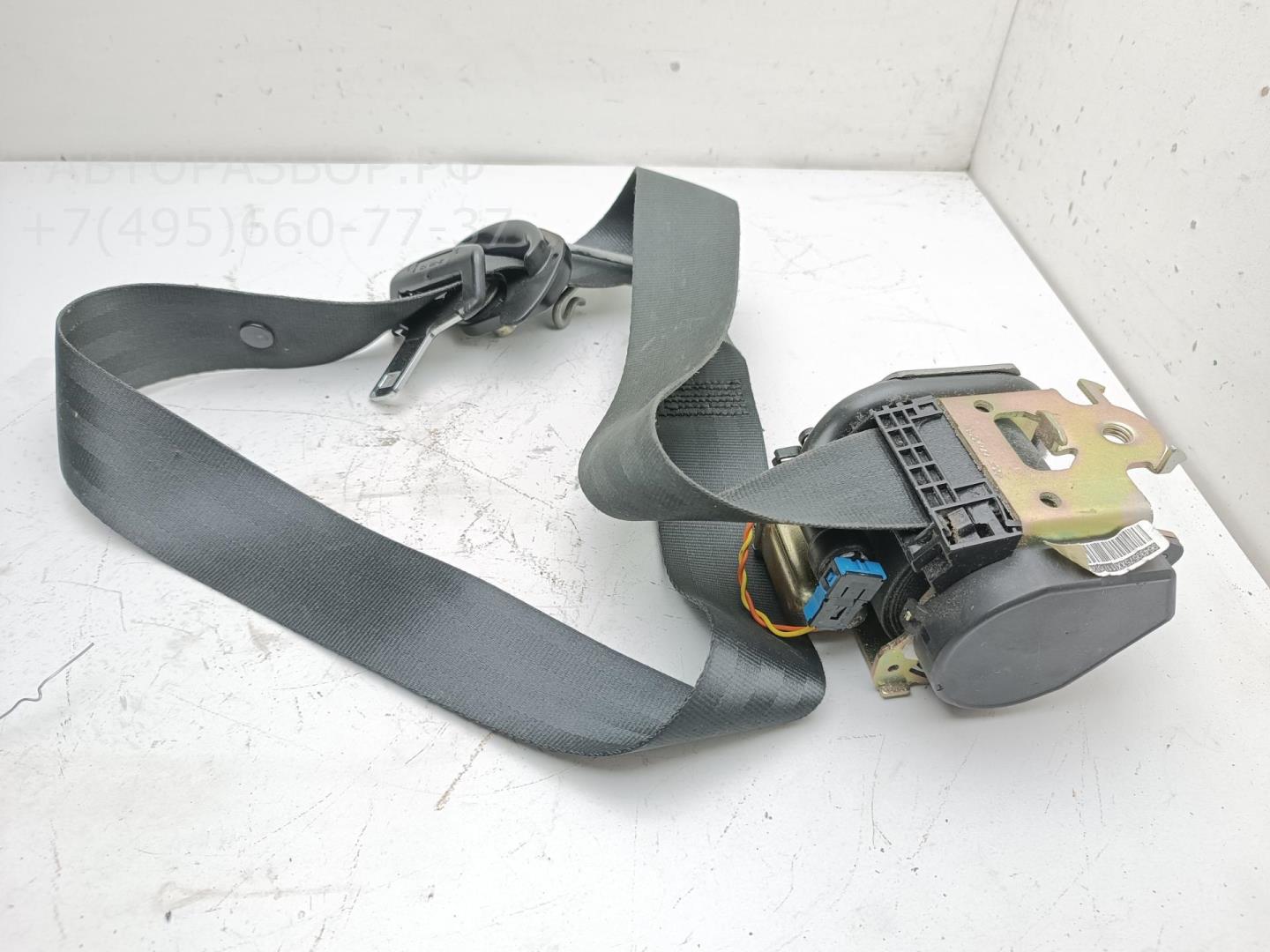 Ремень безопасности с пиропатроном