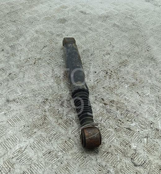 Амортизатор задний правый