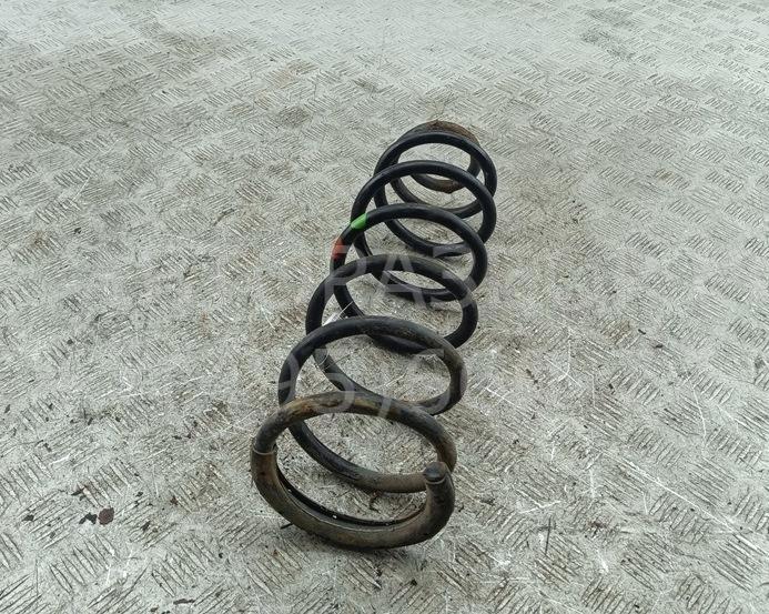 Пружина задняя