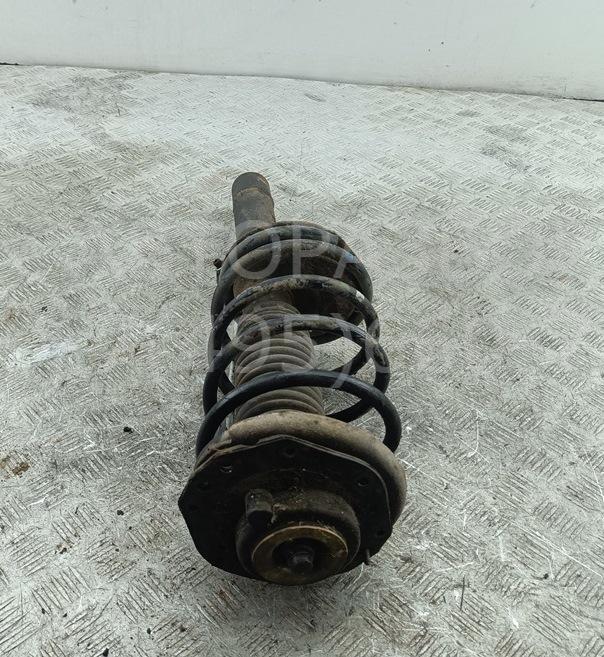 Амортизатор передний правый