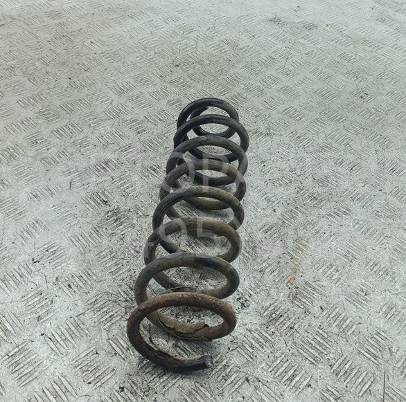Пружина задняя