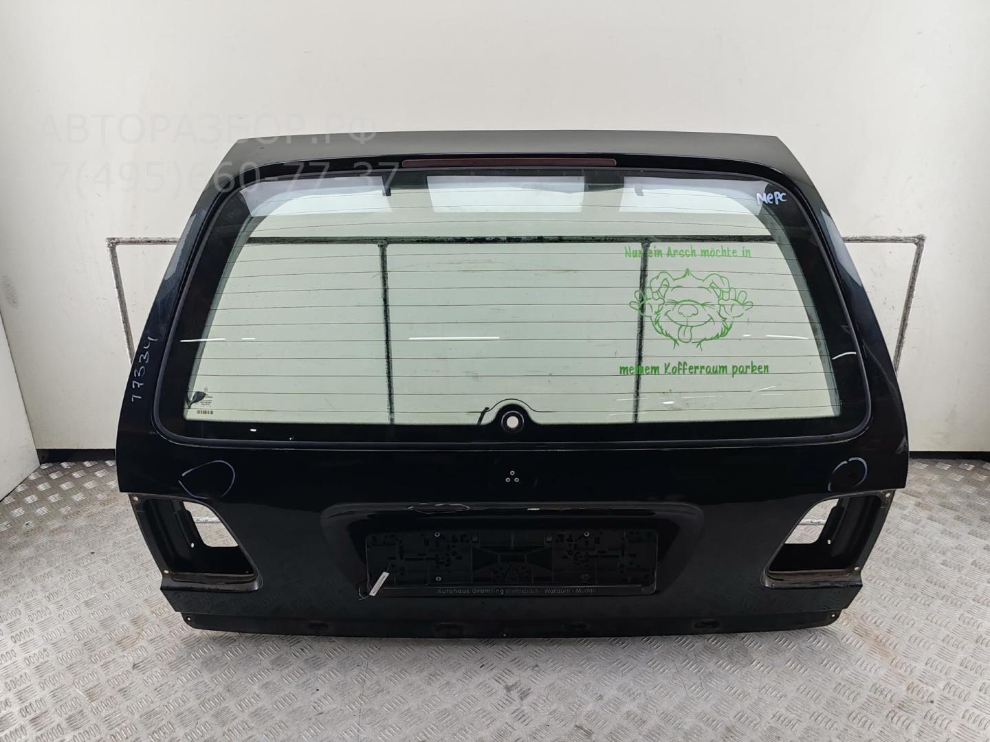 Дверь багажника