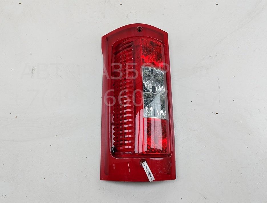 Фонарь задний правый