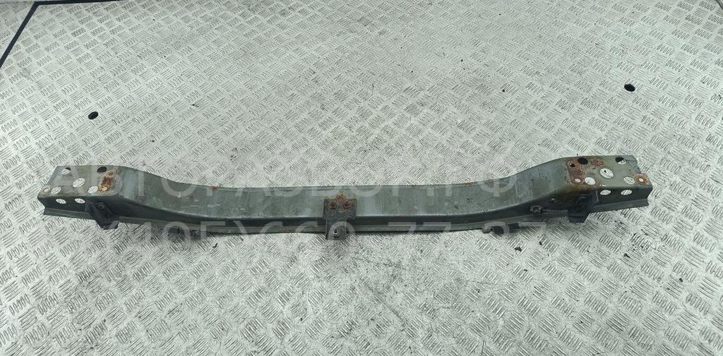 Усилитель переднего бампера