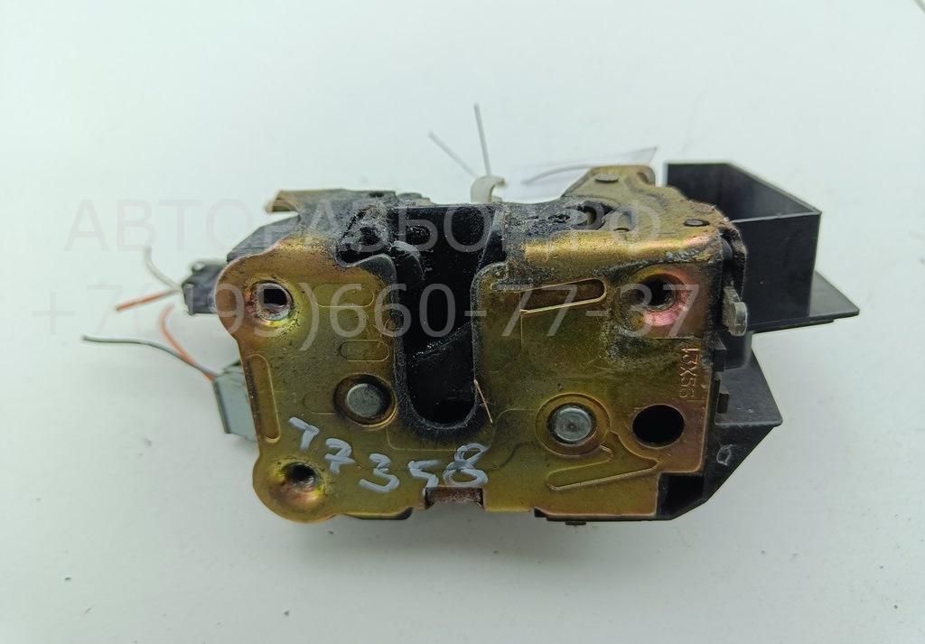 Замок двери задней правой