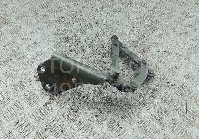 Петля капота правая