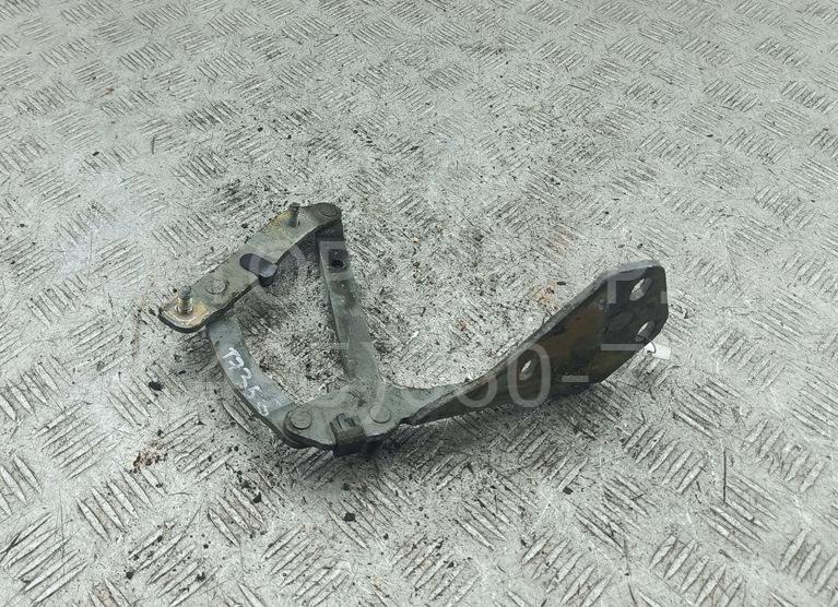 Петля капота правая