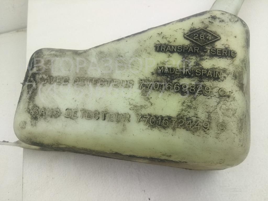 Бачок омывателя лобового стекла