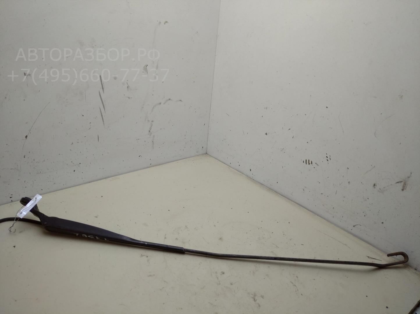 Поводок стеклоочистителя передний правый