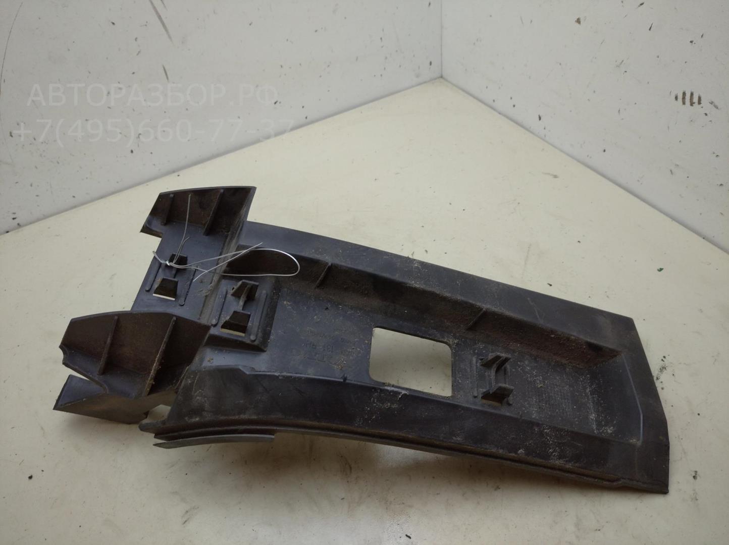 Кронштейн переднего бампера правый