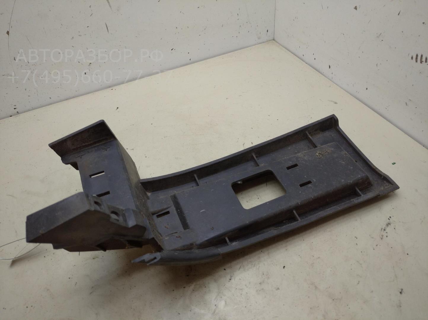 Кронштейн переднего бампера левый