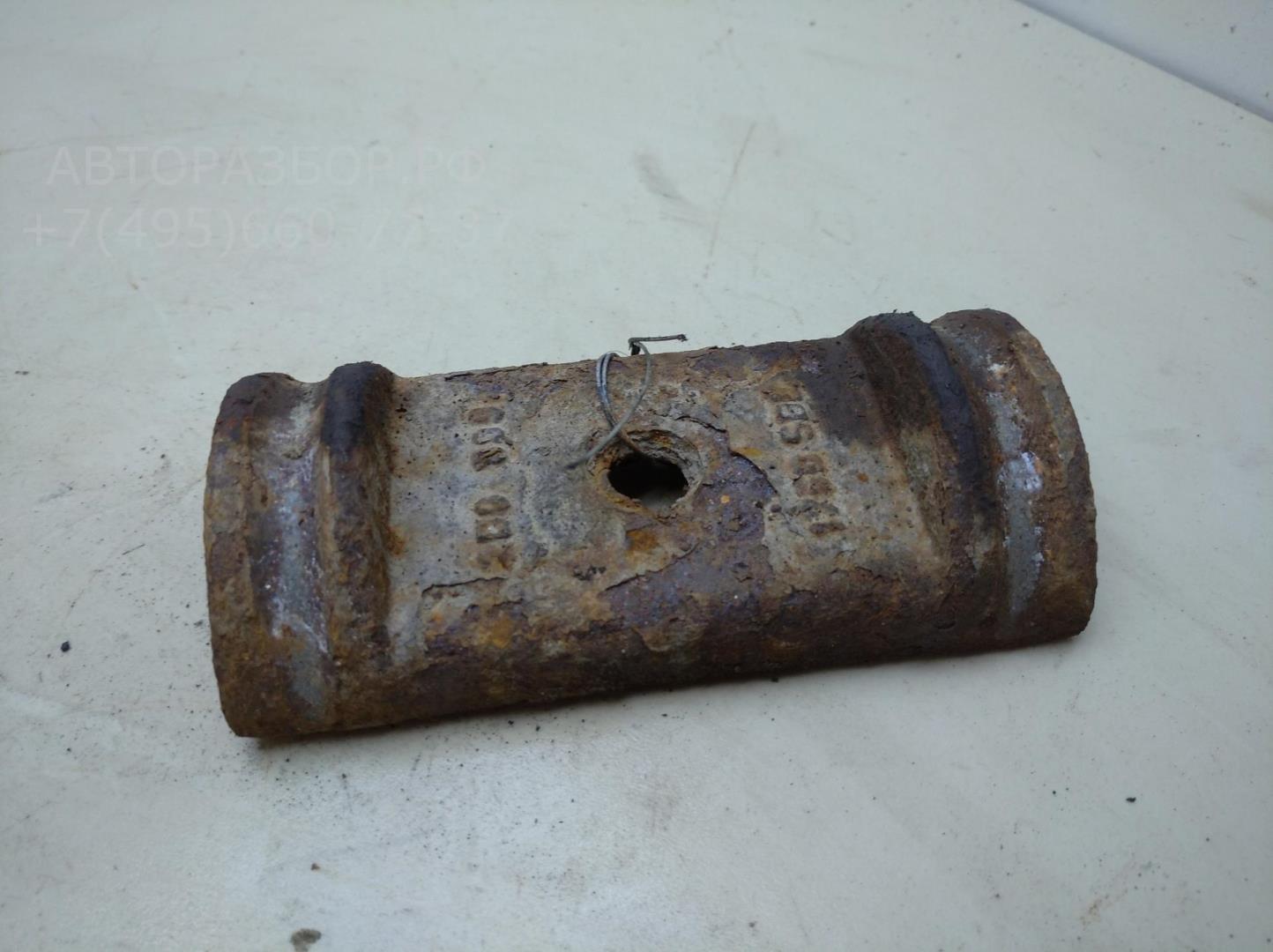 Стремянка задней рессоры