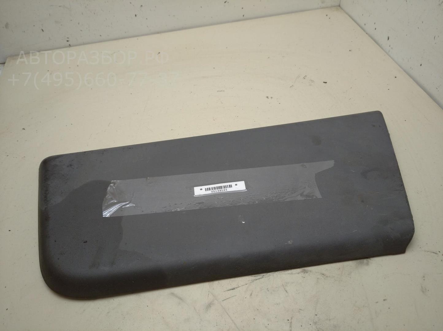 Молдинг двери передней левой