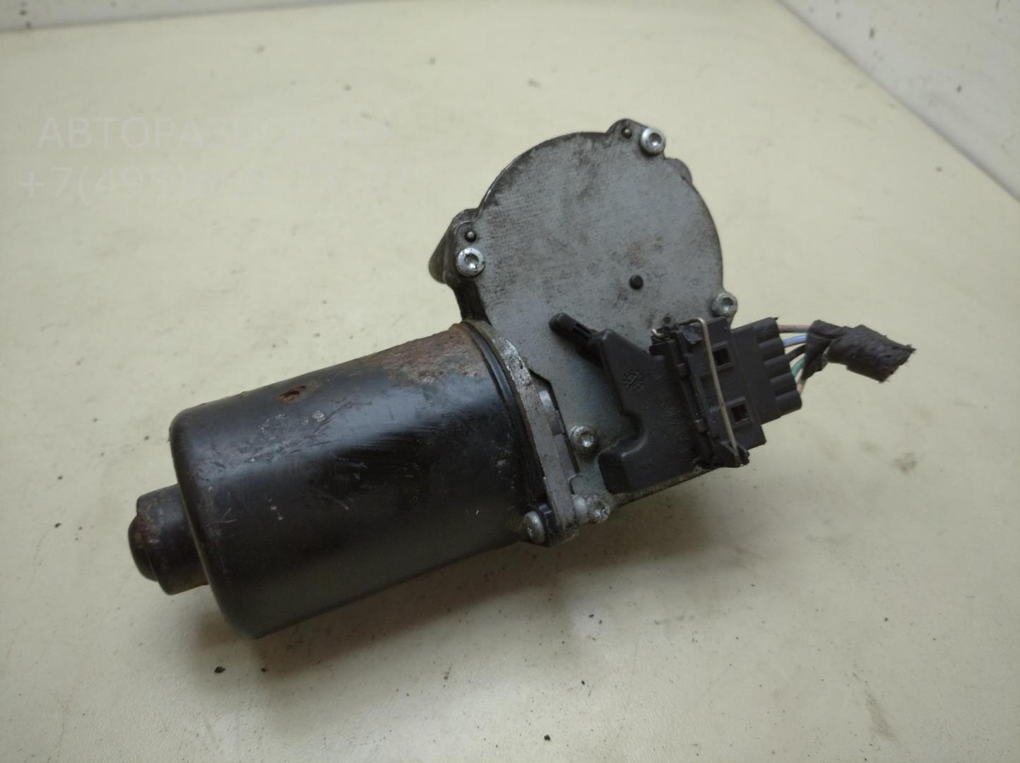 Моторчик стеклоочистителя передний