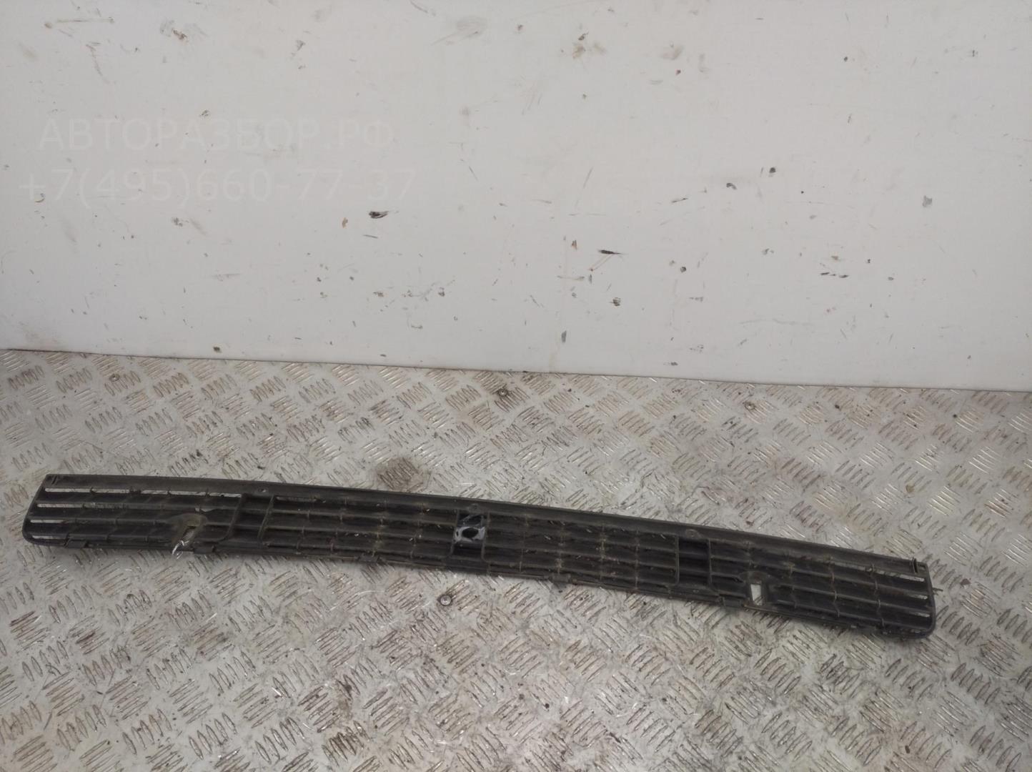 Решетка в капот