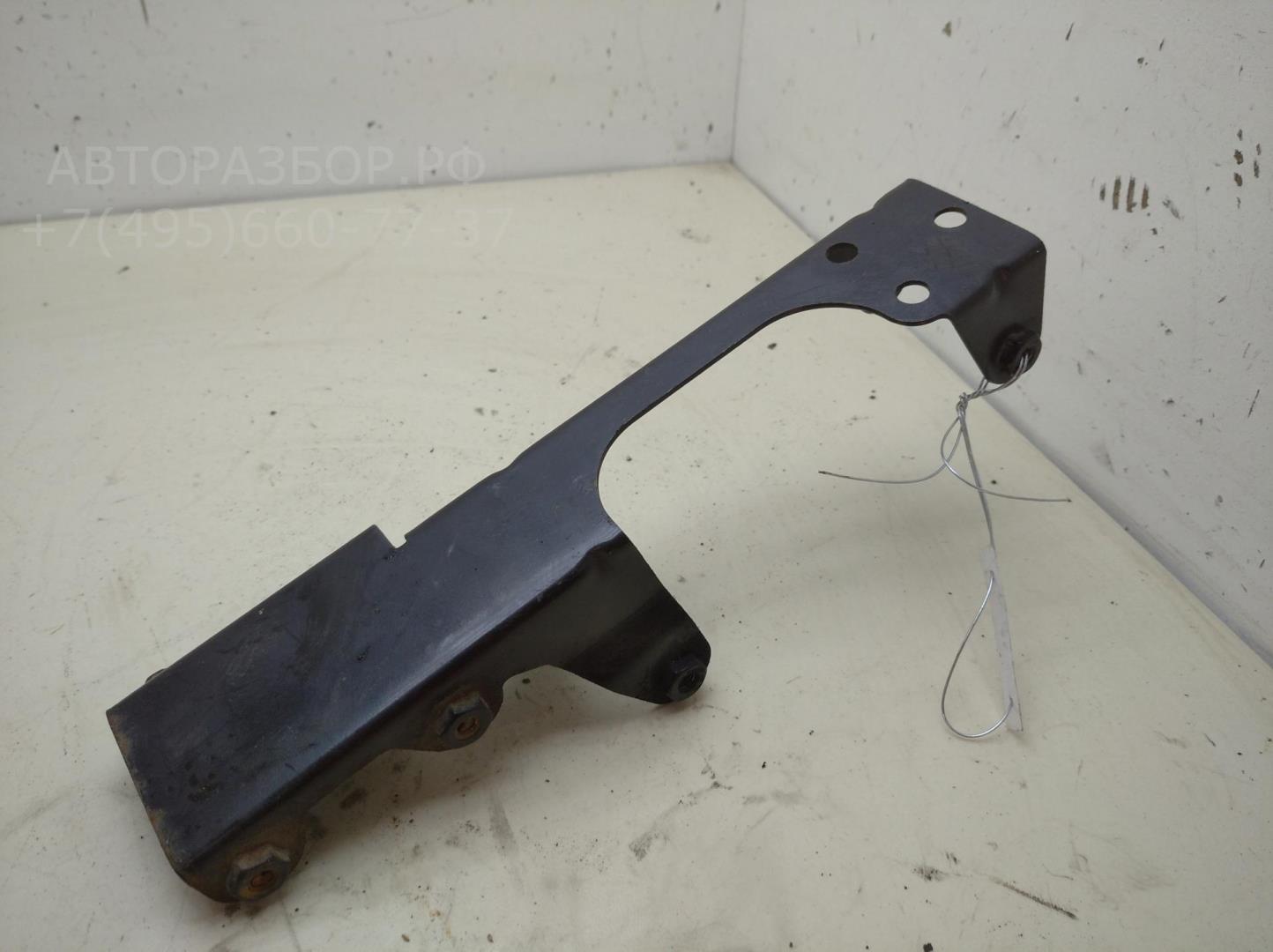 Кронштейн радиатора