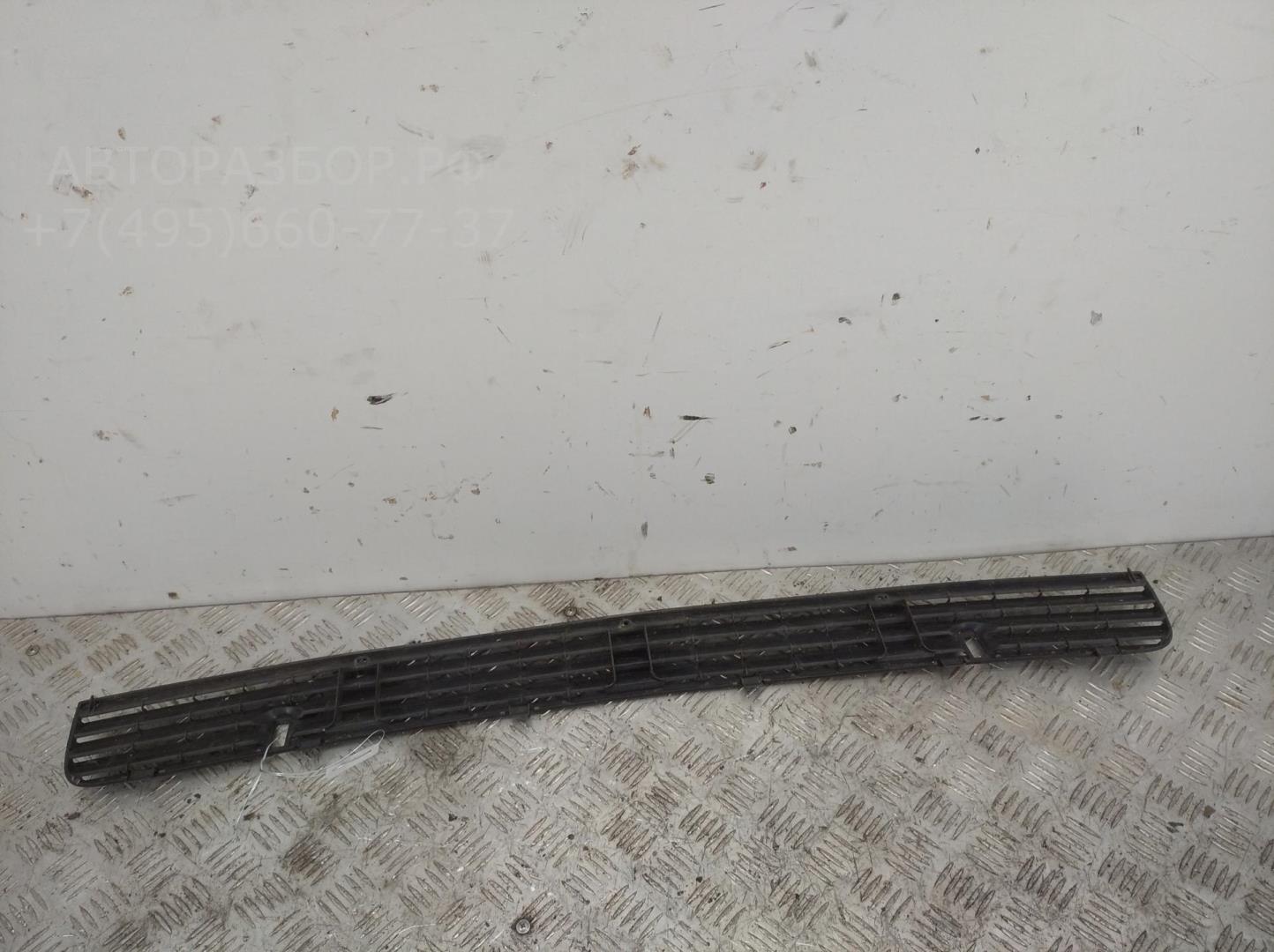 Решетка в капот