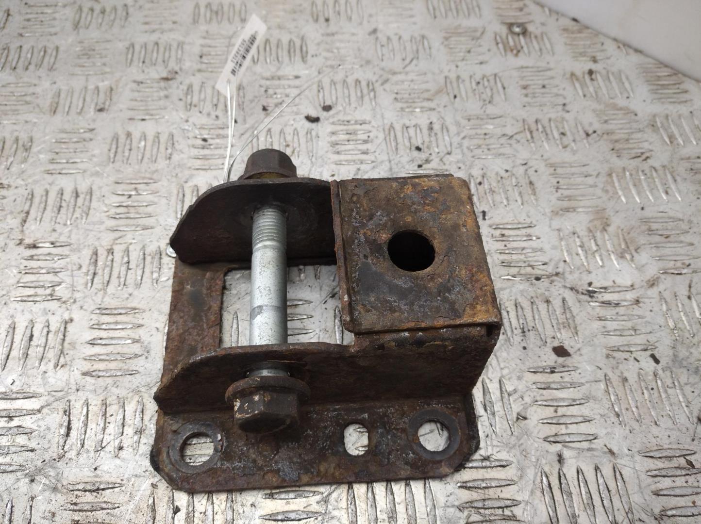 Кронштейн рессоры