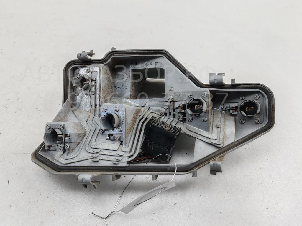 Плата заднего фонаря левого