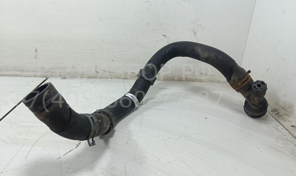 Патрубок радиатора