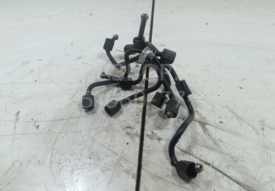 Трубка топливная