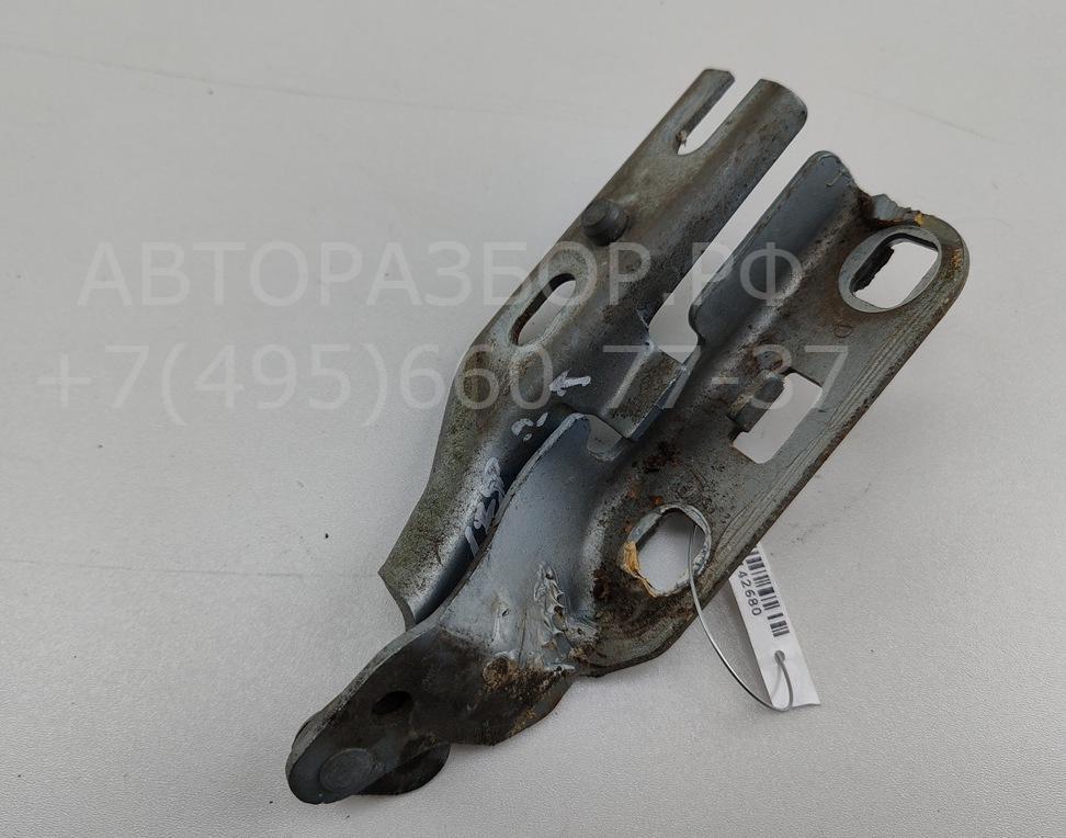 Петля капота правая