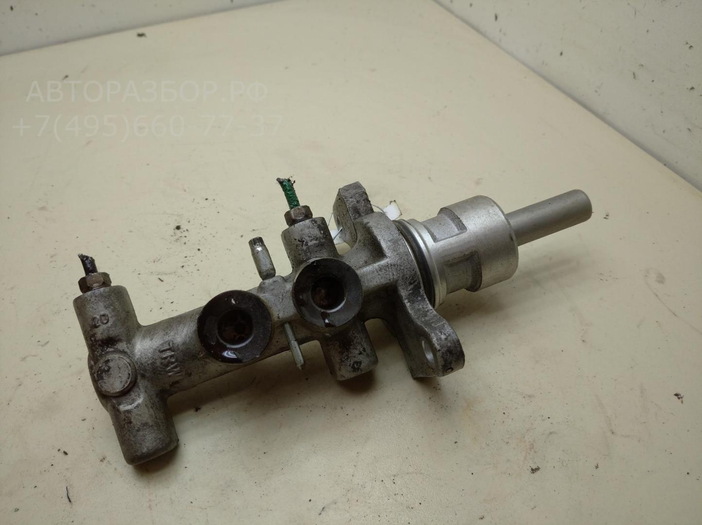 Цилиндр тормозной главный