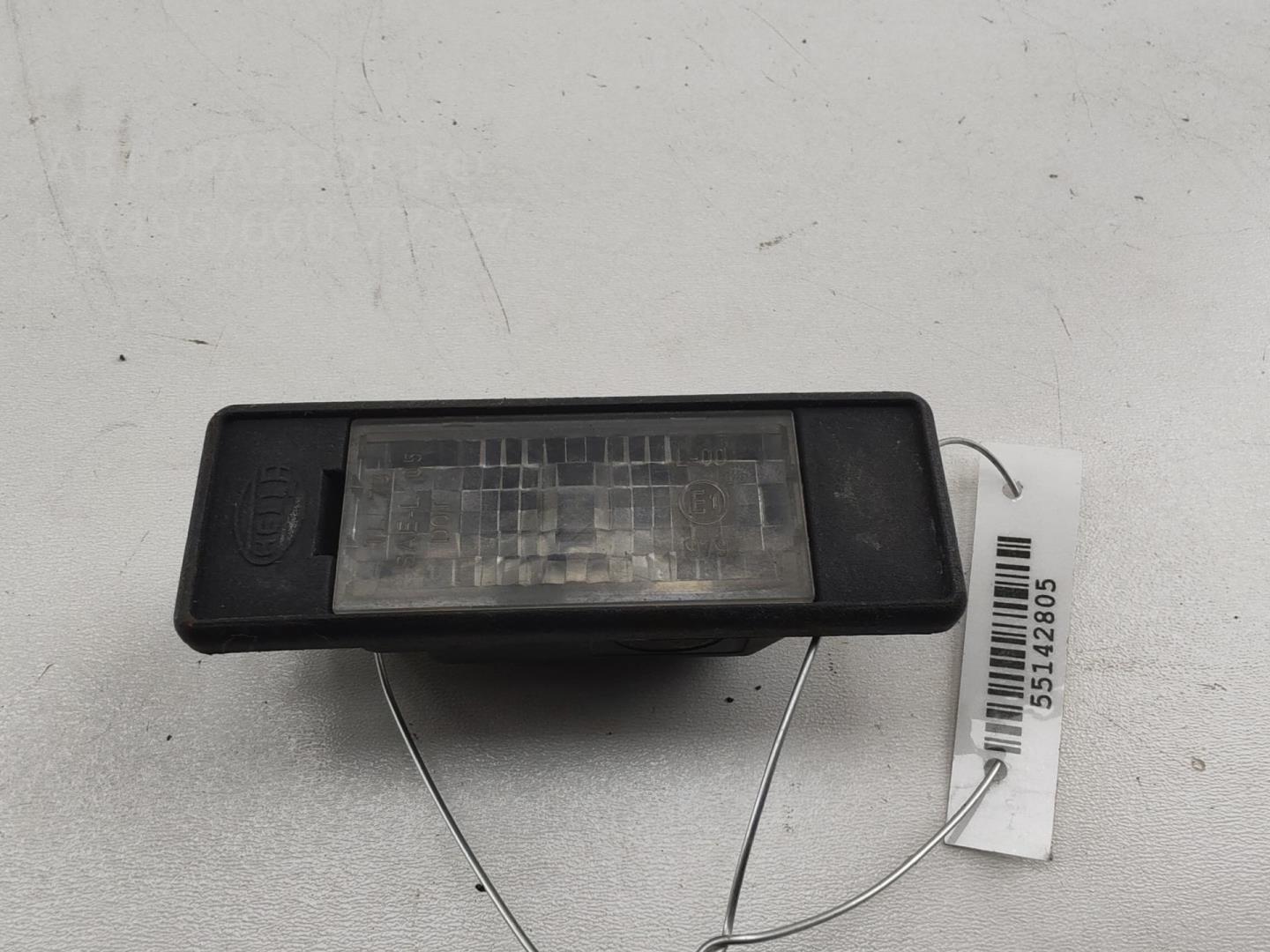 Фонарь подсветки номера