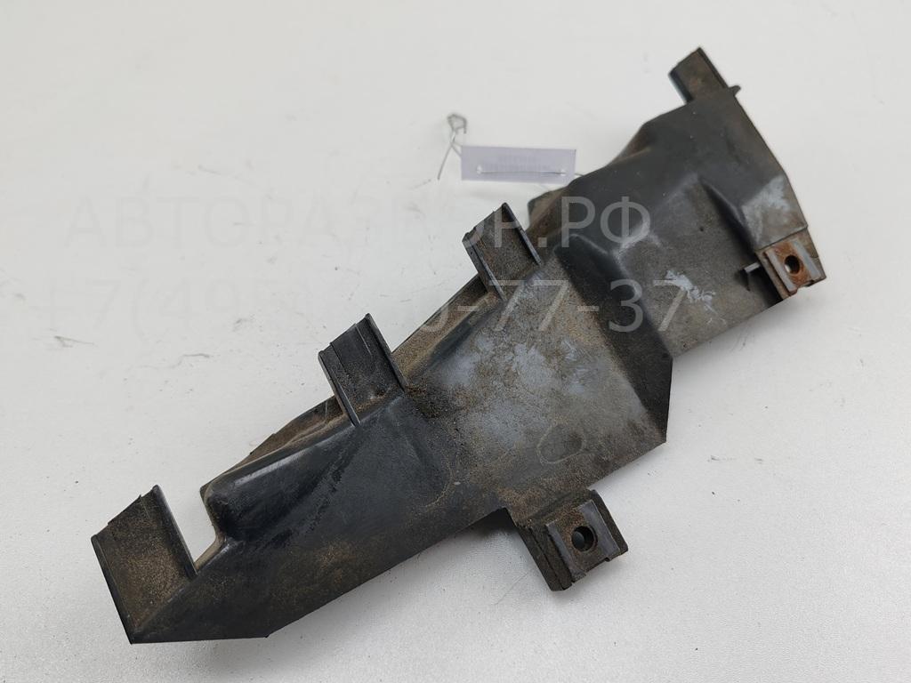 Крепеж фары