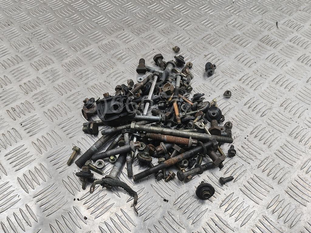 Болт коленвала