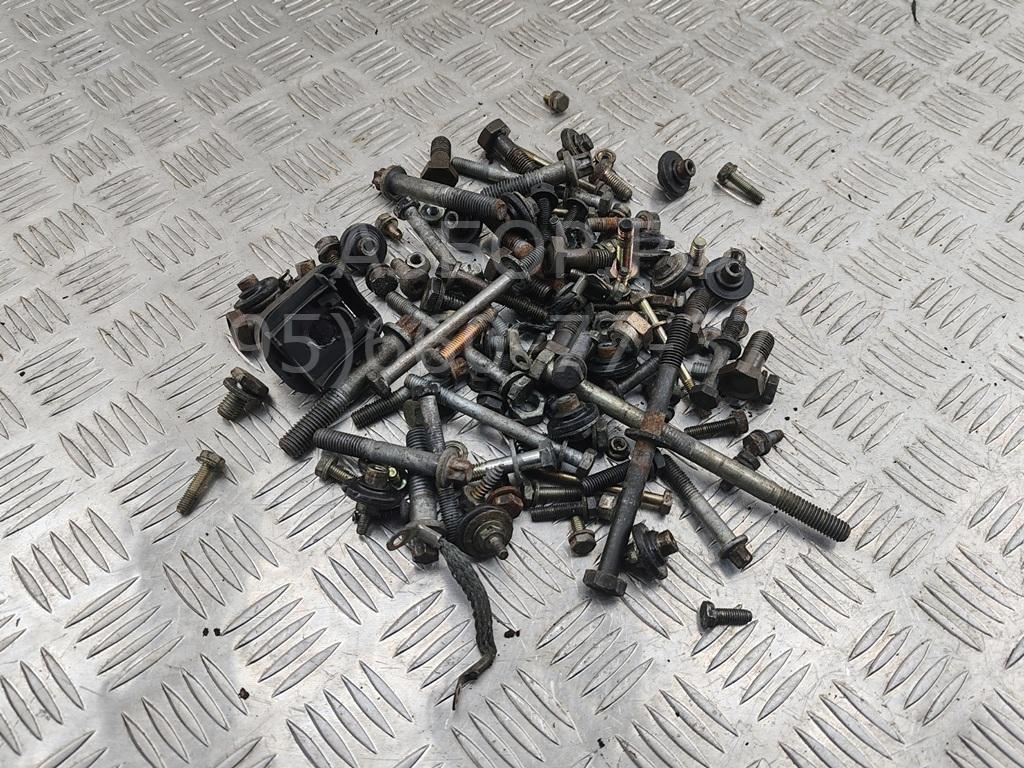 Болт коленвала